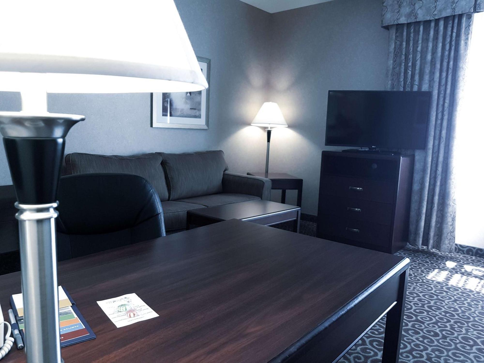 Hampton Inn & Suites By Hilton Edmonton International Airport Leduc Zewnętrze zdjęcie